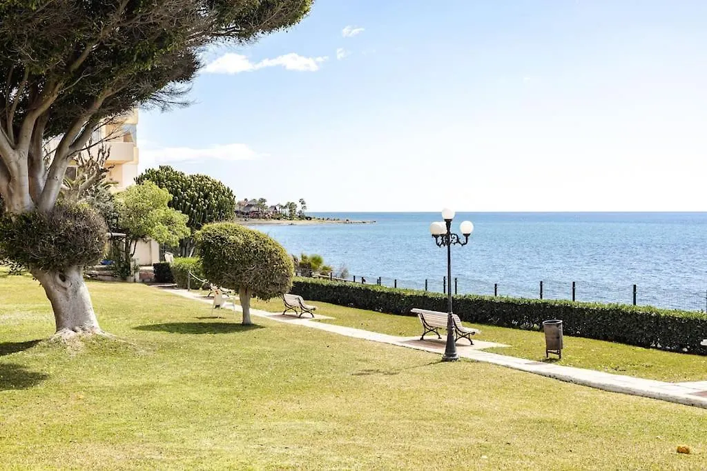 Apartment Fantastic Beachfront 3 Bedroom Playa Bella Rdr285 Estepona Spain